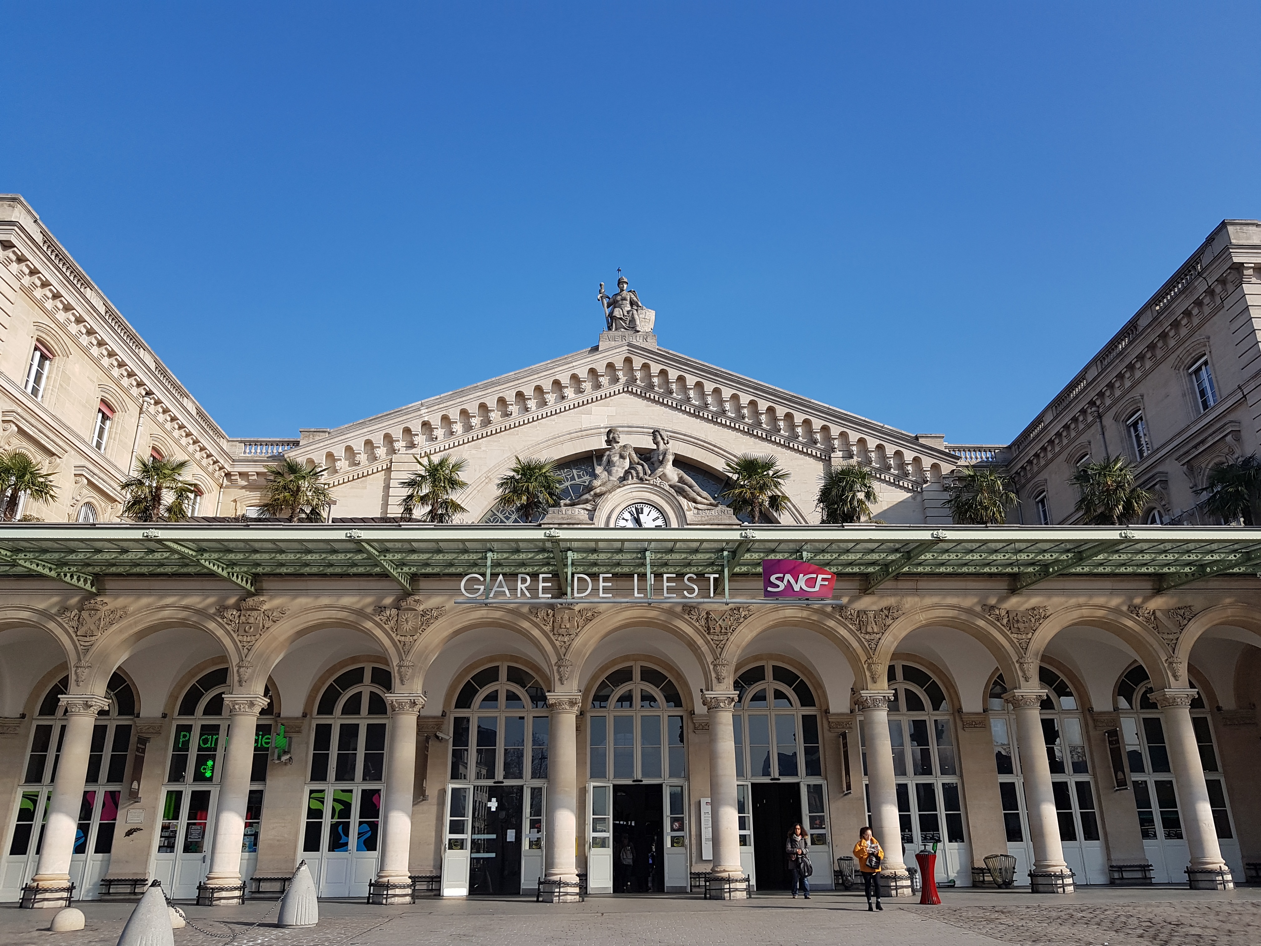 bahnhof_1.jpg