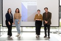 Provenienzforschung – Studium und was dann? Elisabeth Schönthal (KPF.NRW), Layla Pankratz (Stabsstelle Provenienzforschung), Anna Gürteler, Richard Kaldenhoff (beide wissenschaftliche Hilfskräfte, FPK/KHI Bonn) (v.l.n.r.)